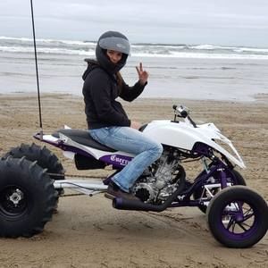 Meet your Posher, Courtney